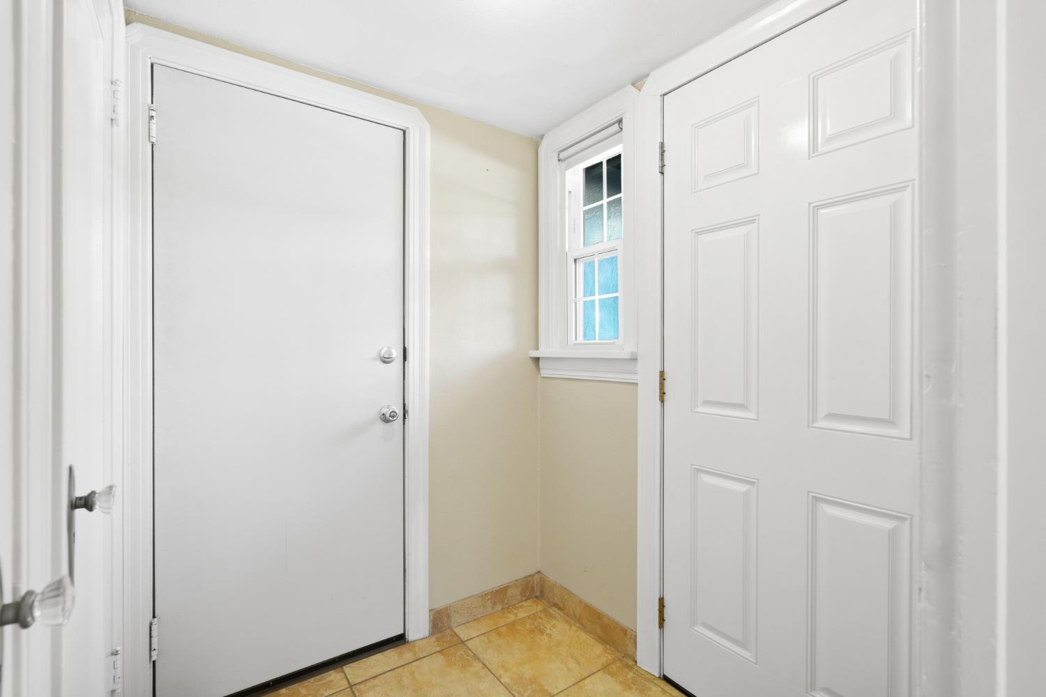 205 Maynell Ave, Modesto, CA 95354