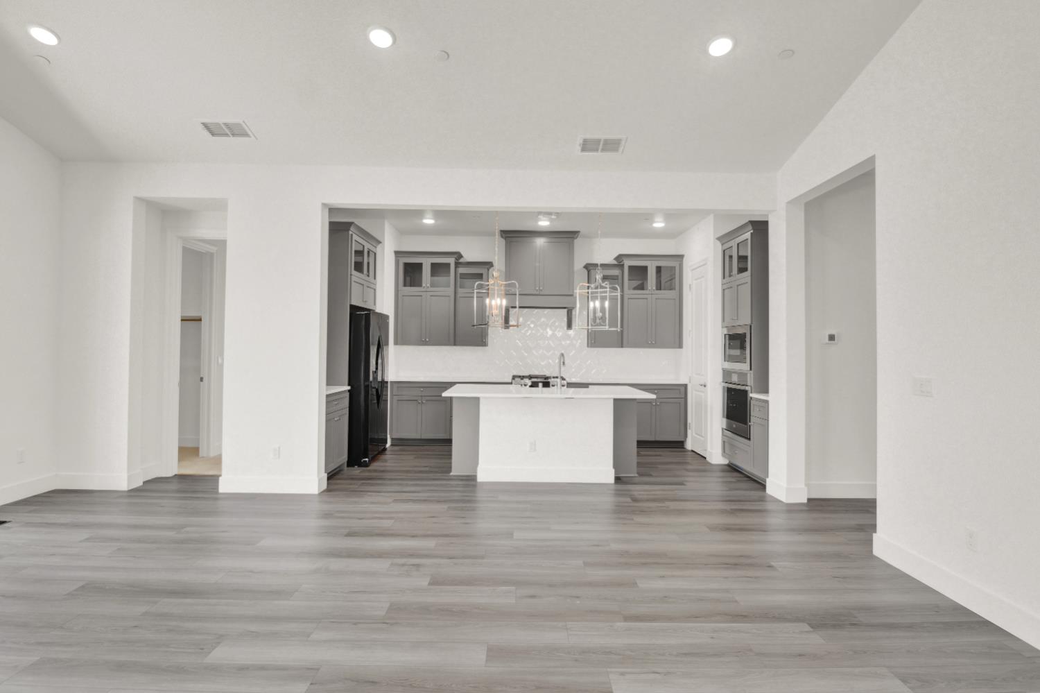 2039 Carmel Ranch Cir, Oakdale, CA 95361