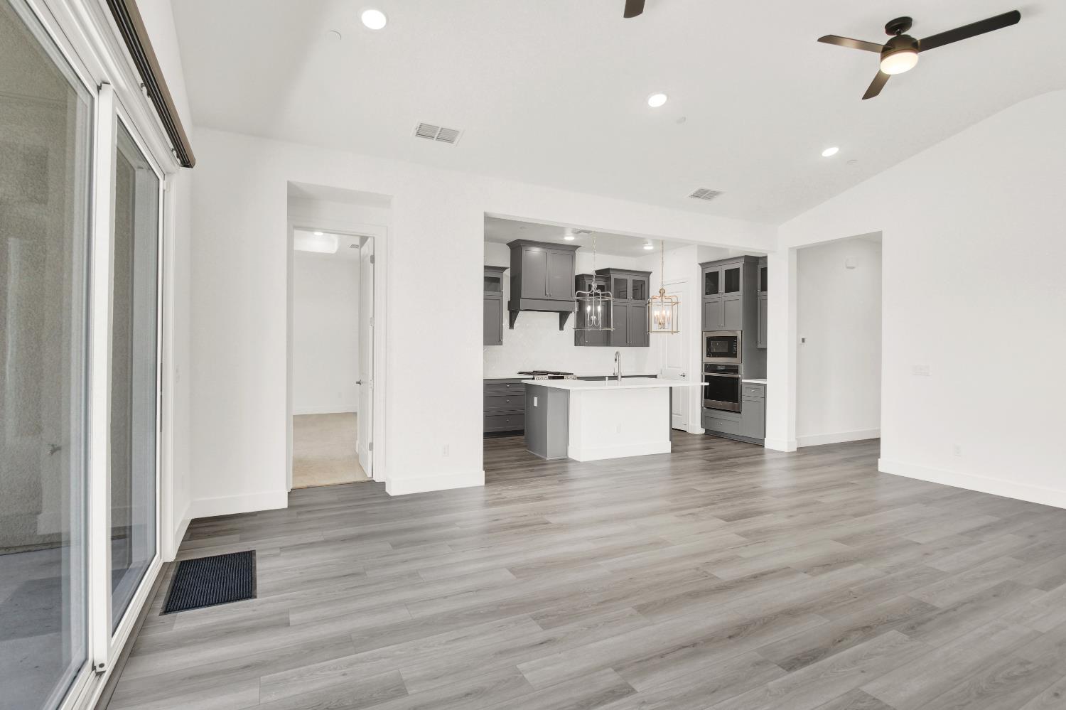 2039 Carmel Ranch Cir, Oakdale, CA 95361