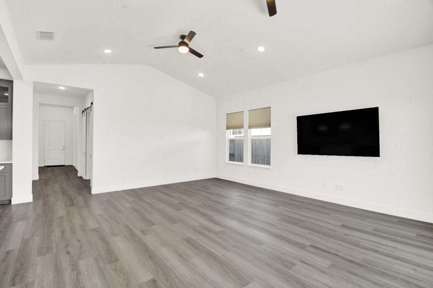 2039 Carmel Ranch Cir, Oakdale, CA 95361
