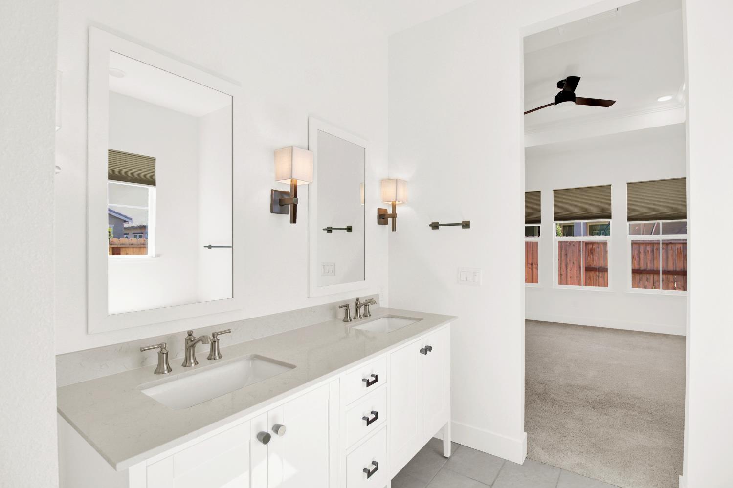 2039 Carmel Ranch Cir, Oakdale, CA 95361