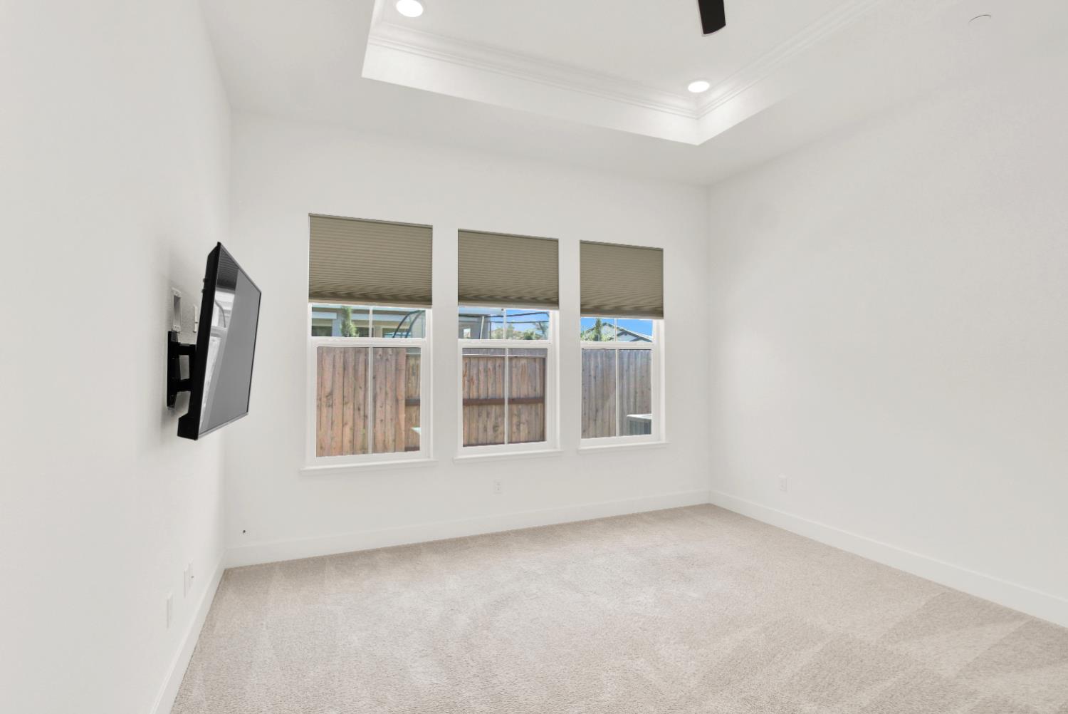 2039 Carmel Ranch Cir, Oakdale, CA 95361