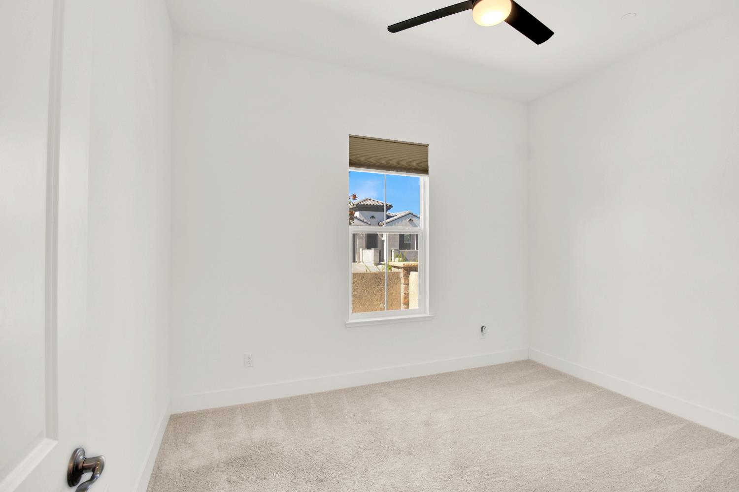 2039 Carmel Ranch Cir, Oakdale, CA 95361