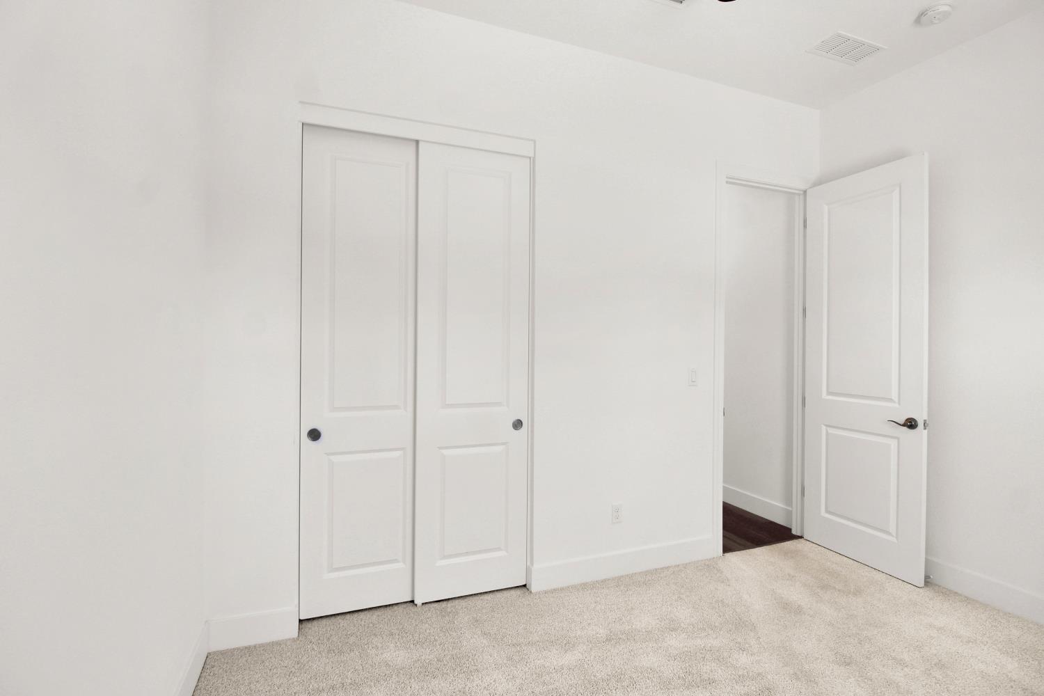 2039 Carmel Ranch Cir, Oakdale, CA 95361