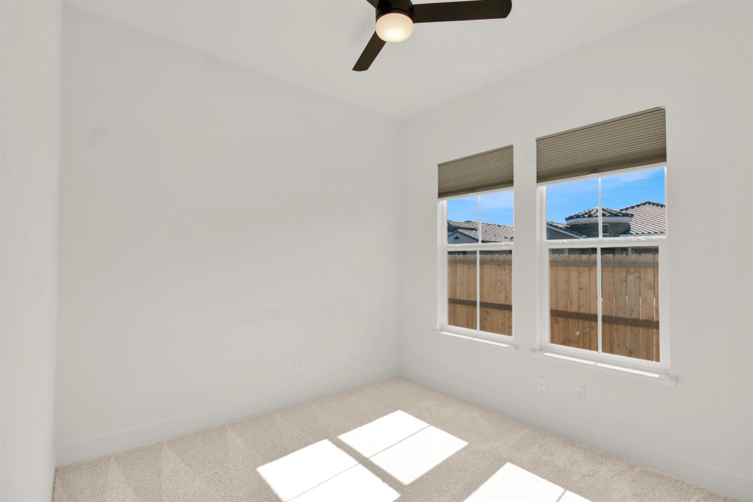 2039 Carmel Ranch Cir, Oakdale, CA 95361