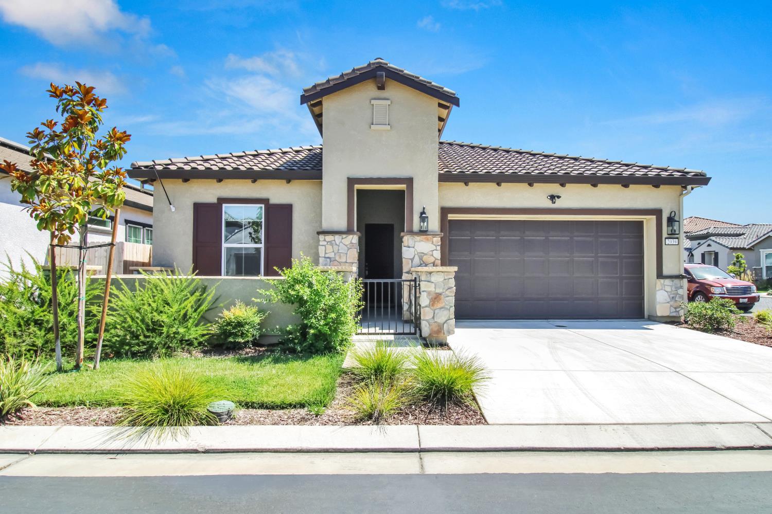 2039 Carmel Ranch Cir, Oakdale, CA 95361