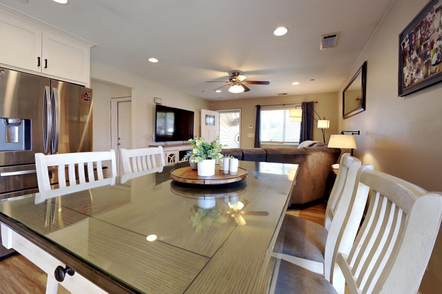 528 D St, Waterford, CA 95386