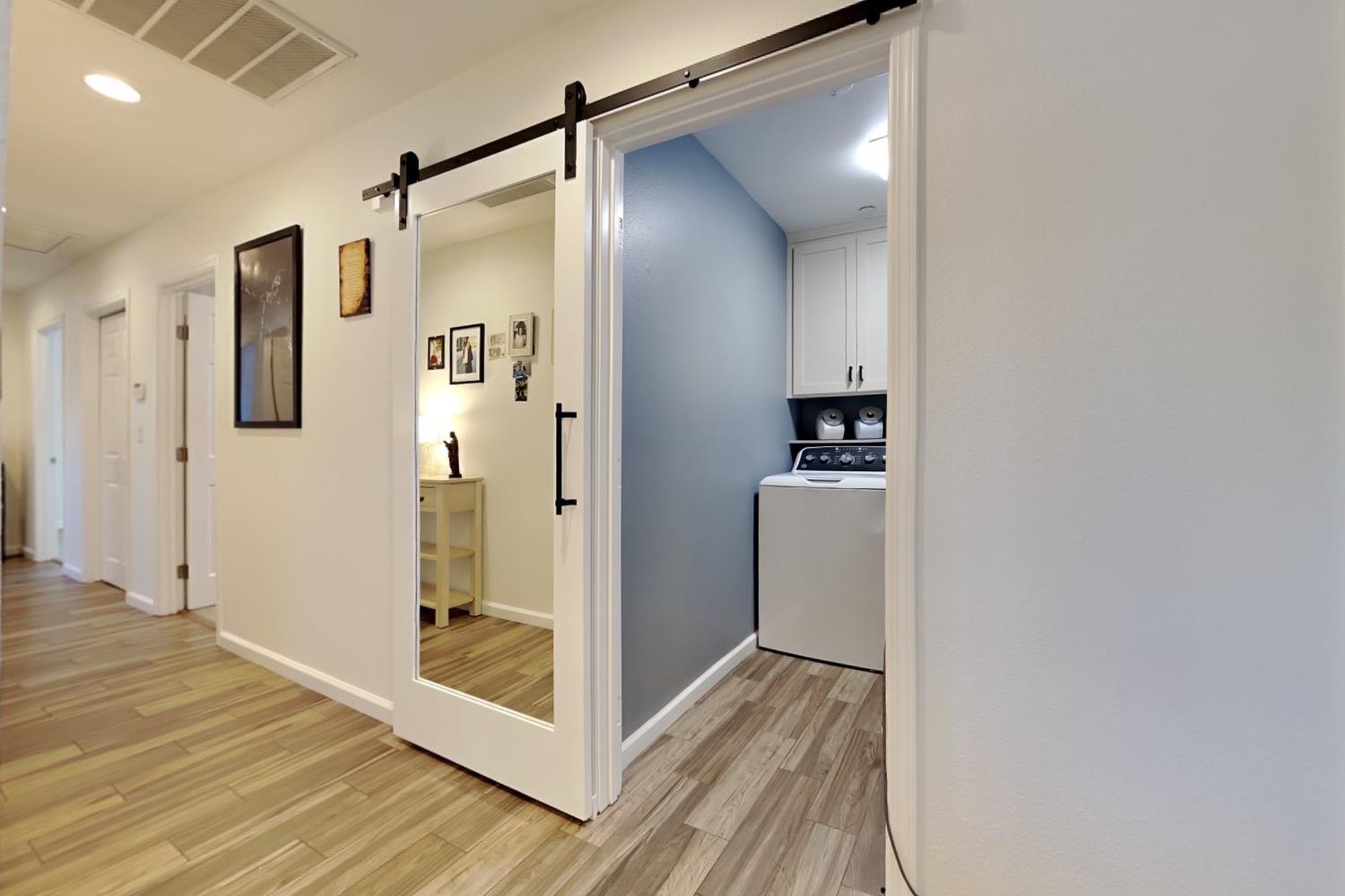 528 D St, Waterford, CA 95386