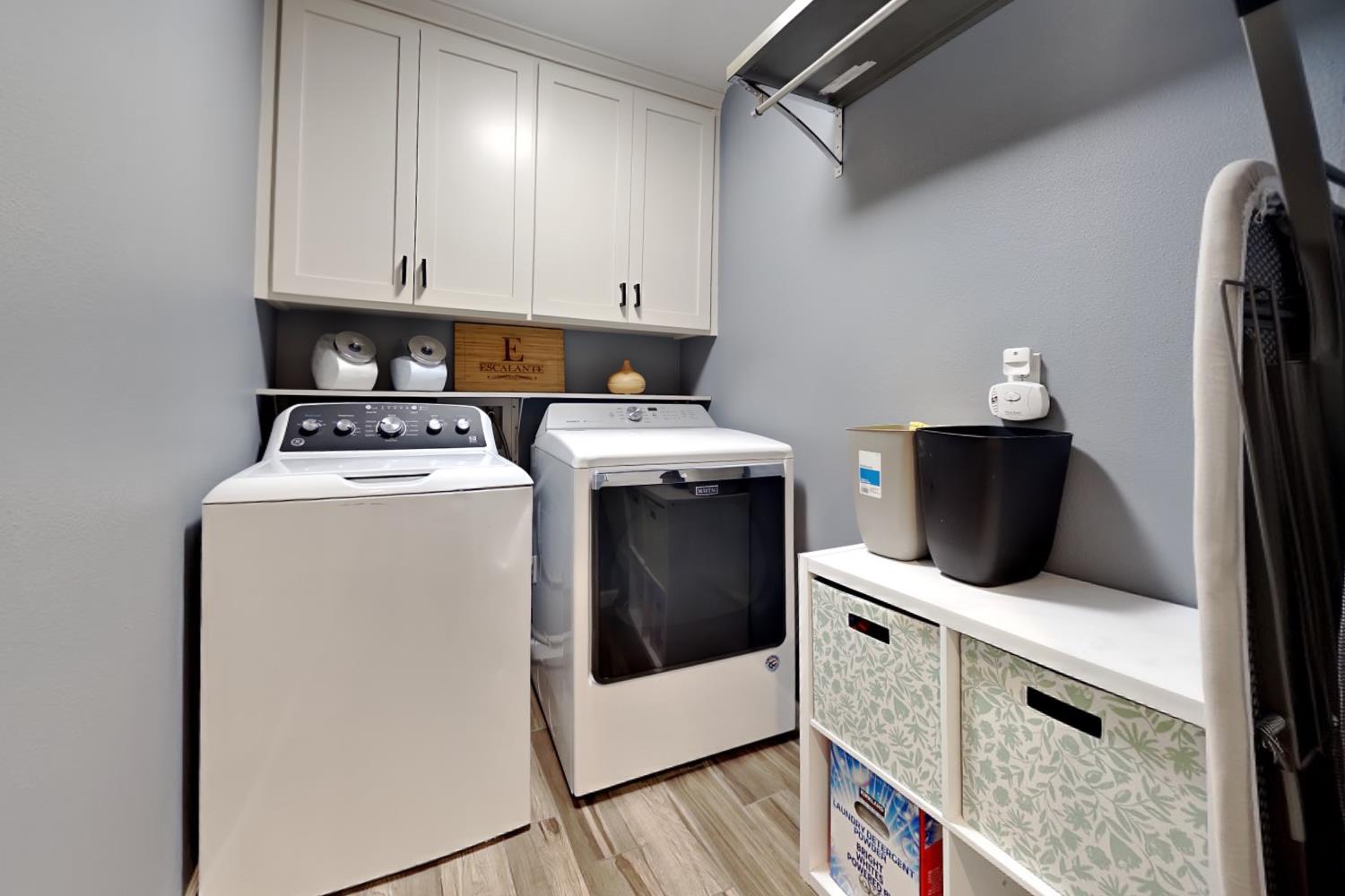 528 D St, Waterford, CA 95386