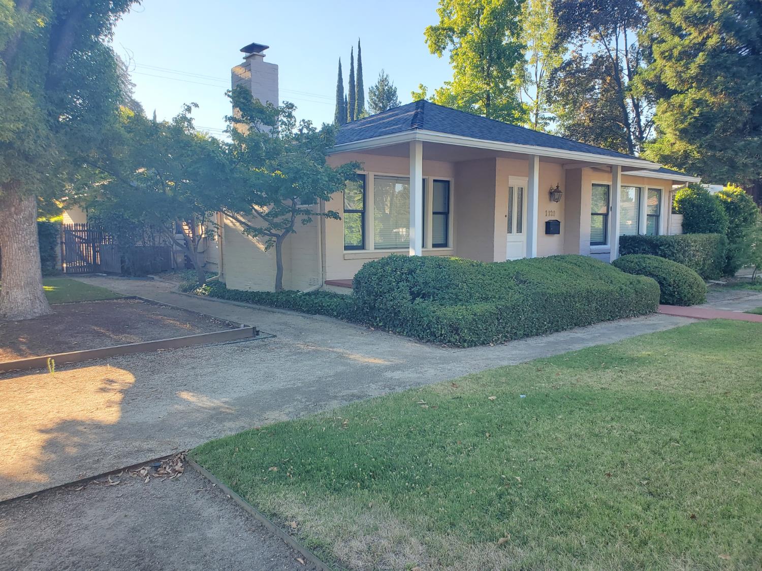 1020 Sycamore Ave, Modesto, CA 95350