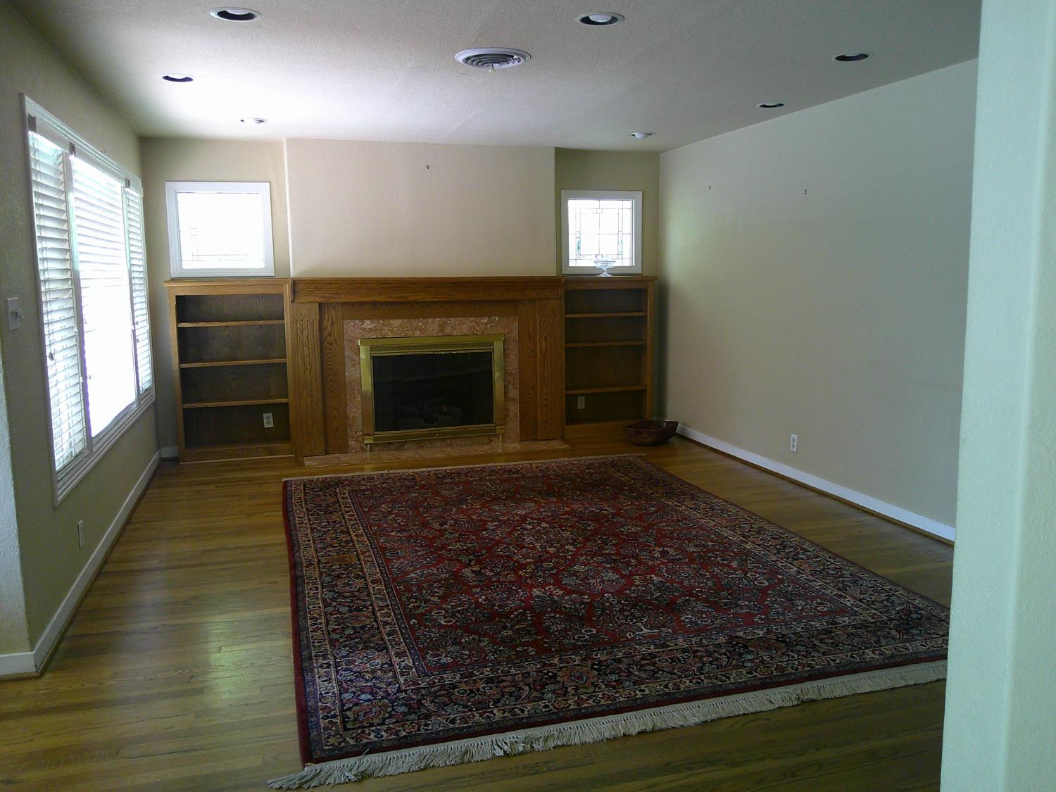 1020 Sycamore Ave, Modesto, CA 95350