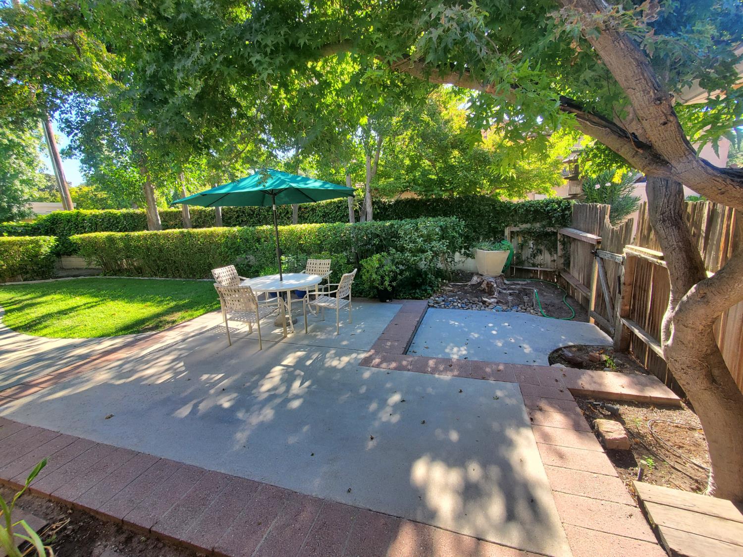 1020 Sycamore Ave, Modesto, CA 95350