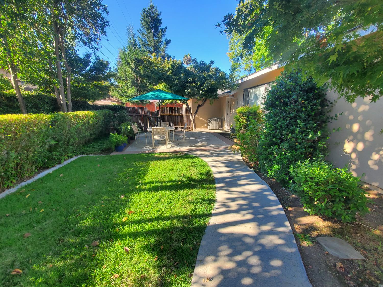 1020 Sycamore Ave, Modesto, CA 95350