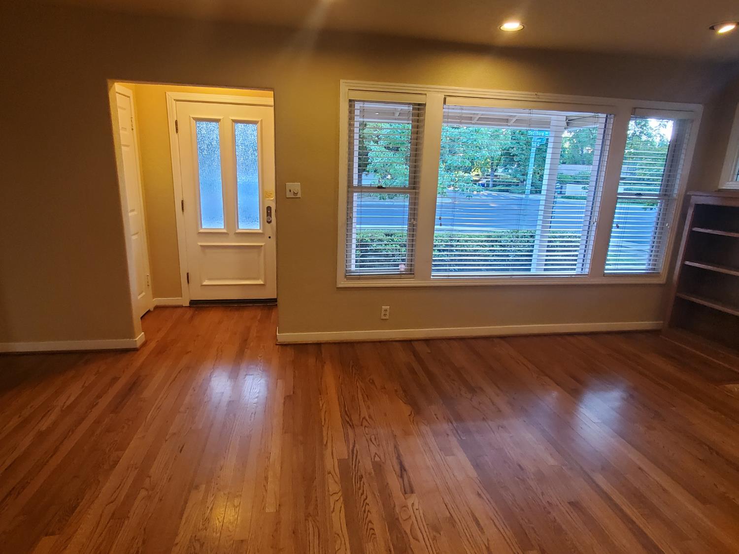 1020 Sycamore Ave, Modesto, CA 95350