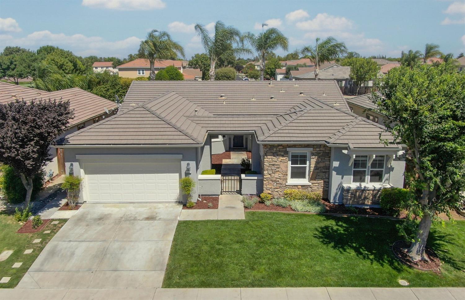 76 Portrait Ln, Patterson, CA 95363