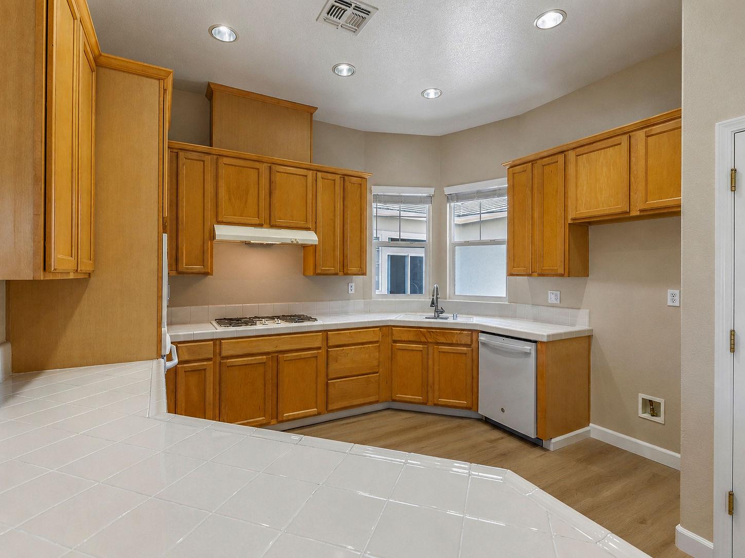 76 Portrait Ln, Patterson, CA 95363