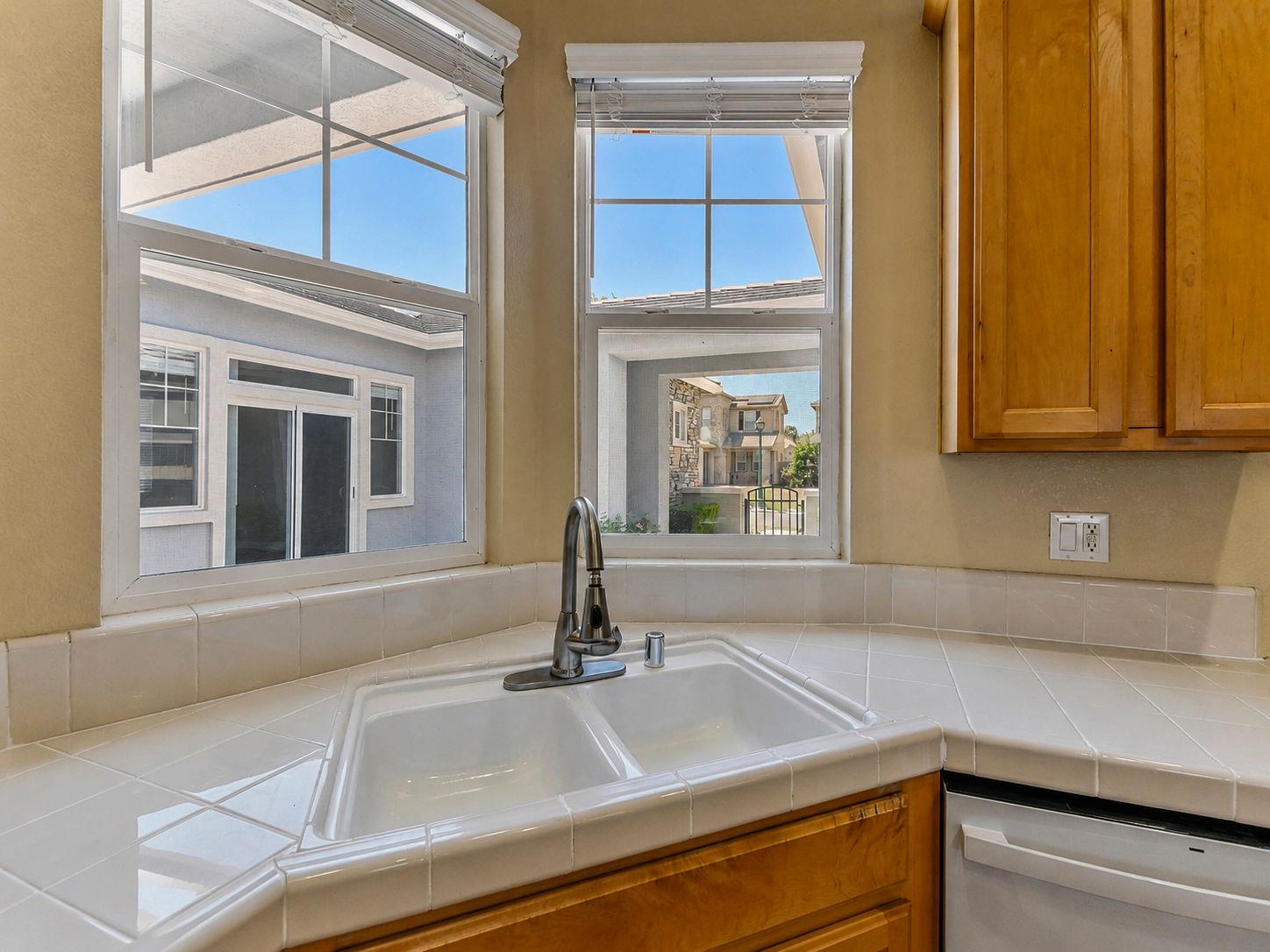 76 Portrait Ln, Patterson, CA 95363