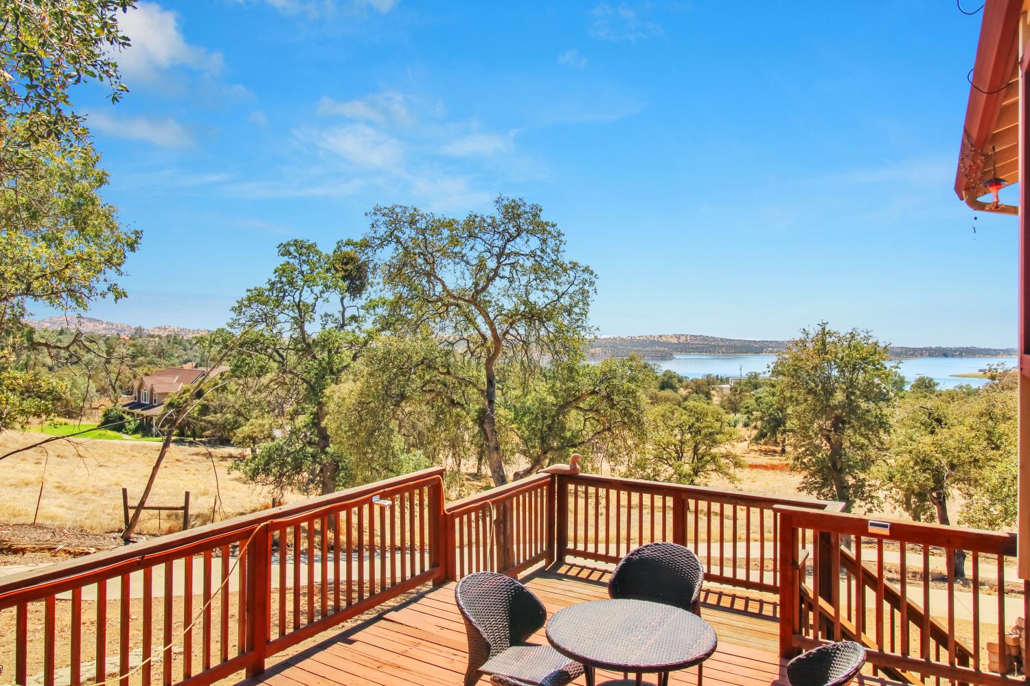 5270 Arbolada Dr, La Grange, CA 95329