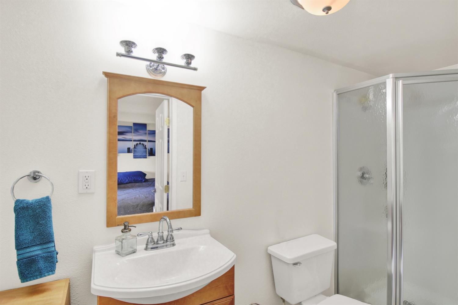 5270 Arbolada Dr, La Grange, CA 95329