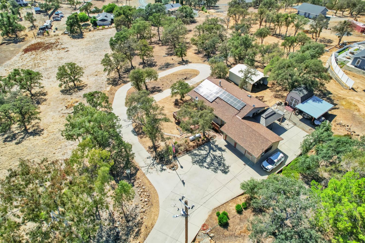5270 Arbolada Dr, La Grange, CA 95329