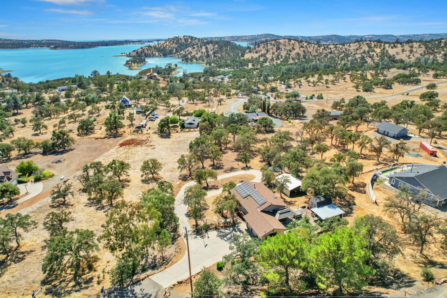 5270 Arbolada Dr, La Grange, CA 95329