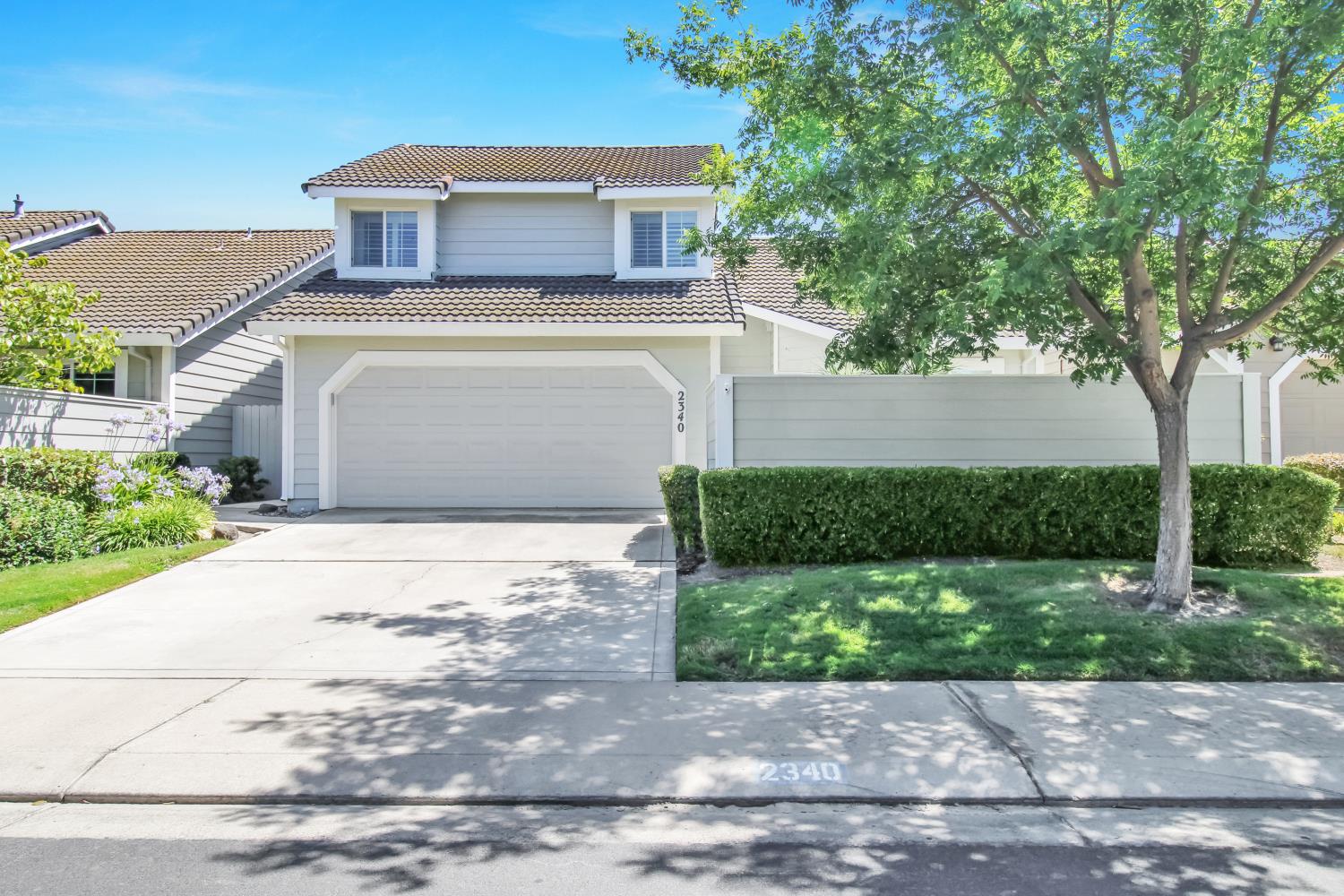 2340 St Lawrence Ln, Modesto, CA 95356