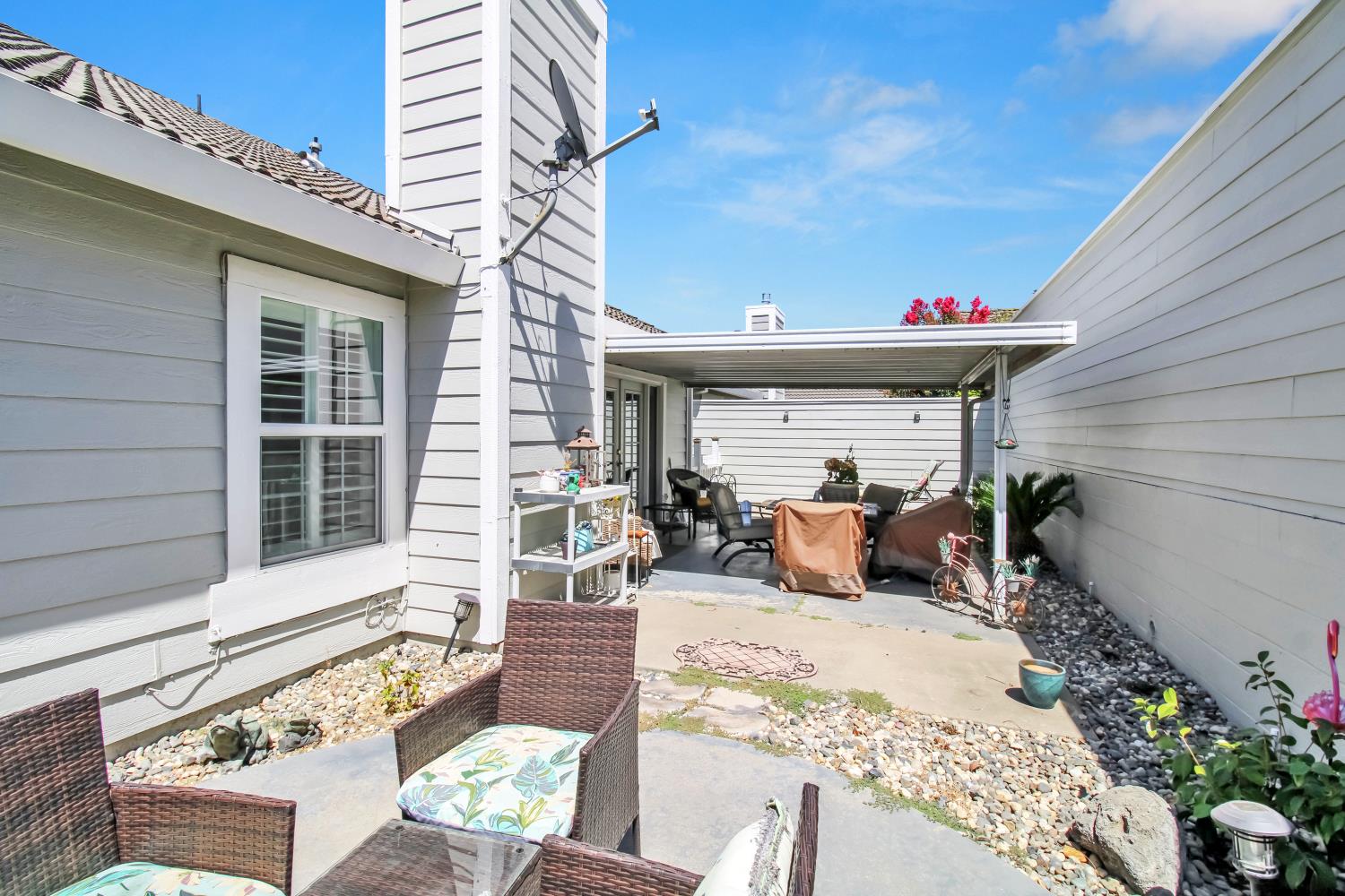 2340 St Lawrence Ln, Modesto, CA 95356