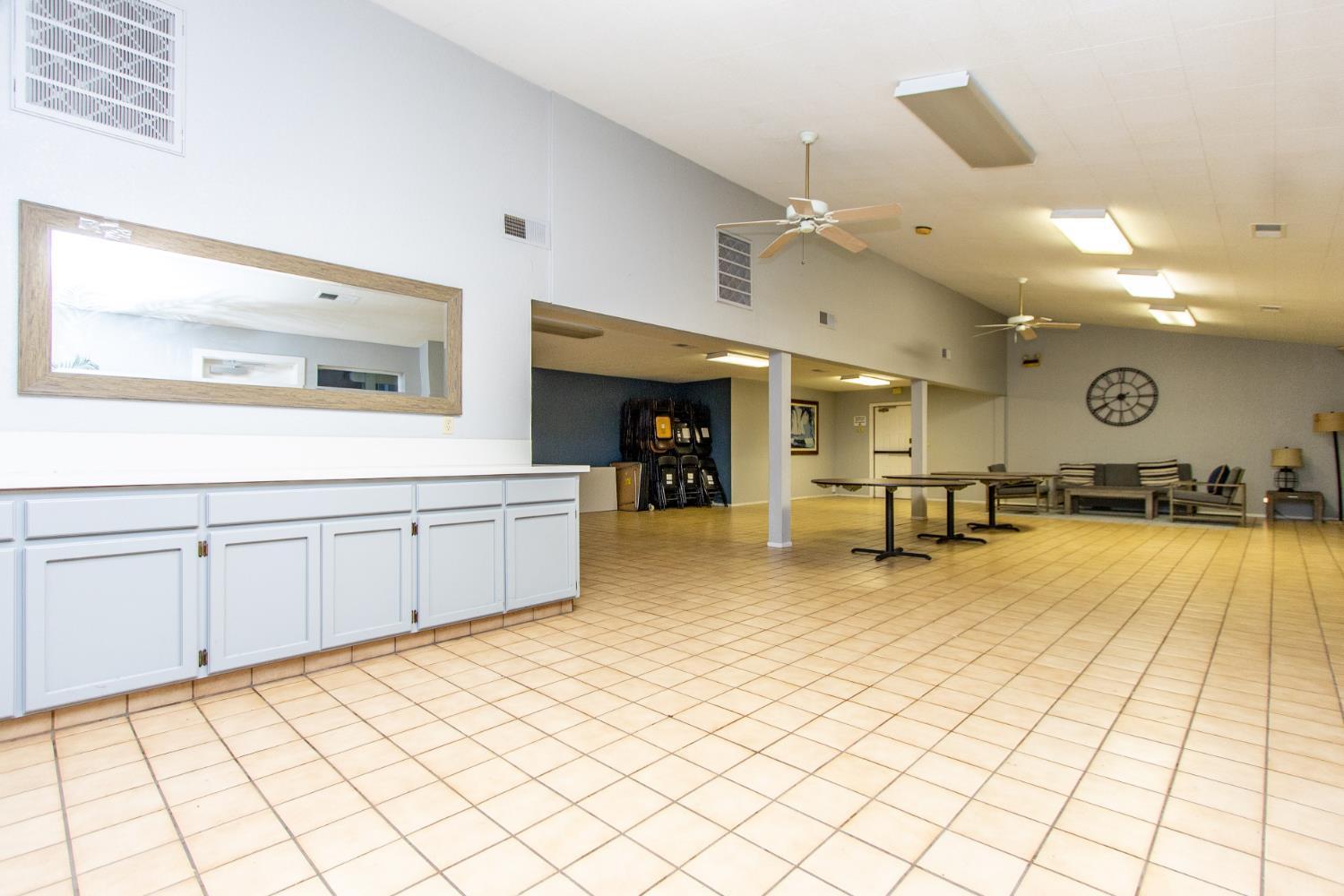 2340 St Lawrence Ln, Modesto, CA 95356