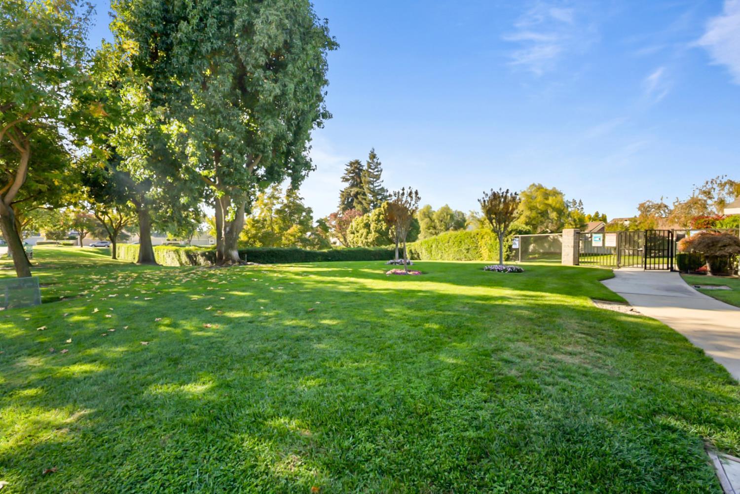 2340 St Lawrence Ln, Modesto, CA 95356