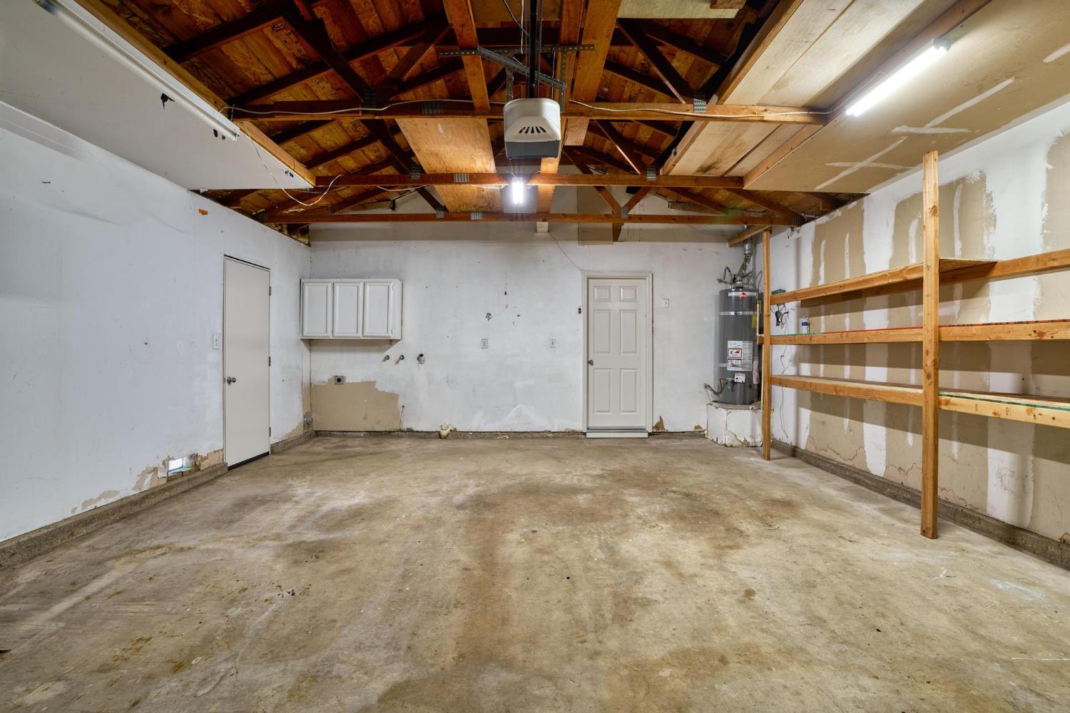 4021 Creamery Way, Modesto, CA 95356