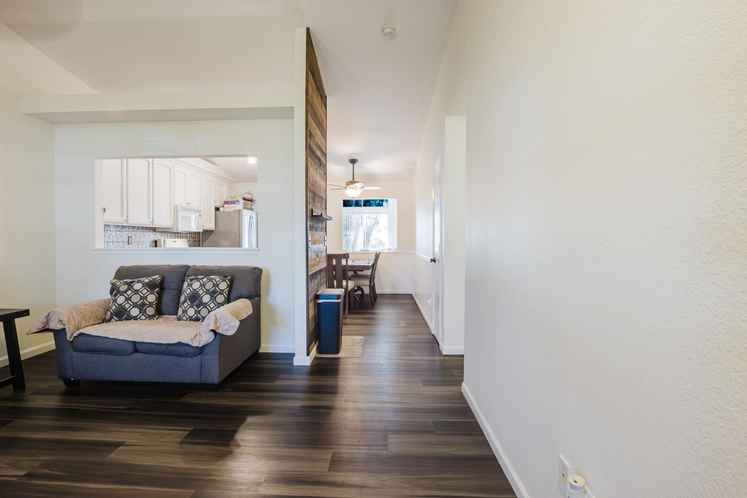 102 S Benicia St, Planada, CA 95365
