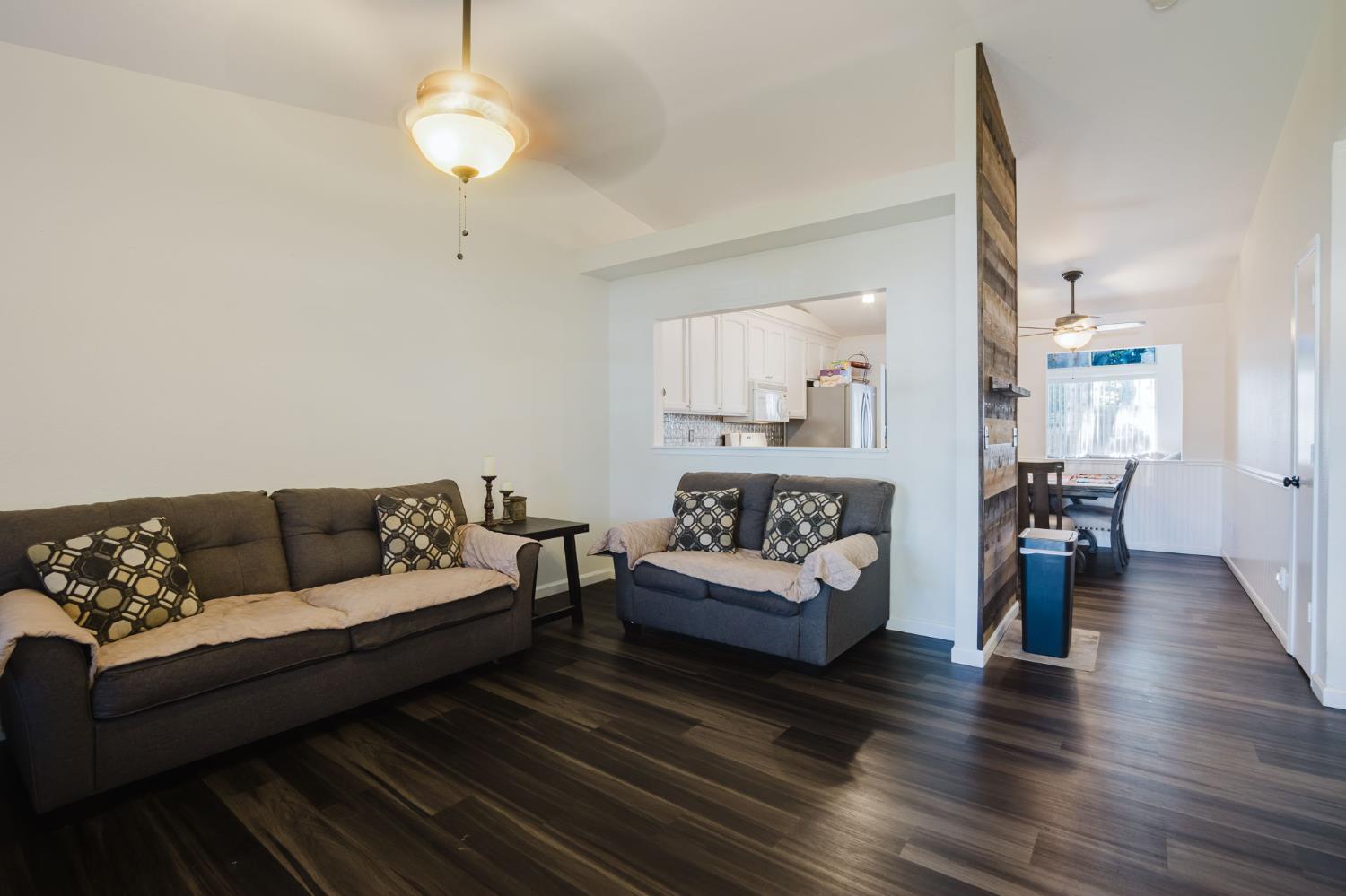 102 S Benicia St, Planada, CA 95365