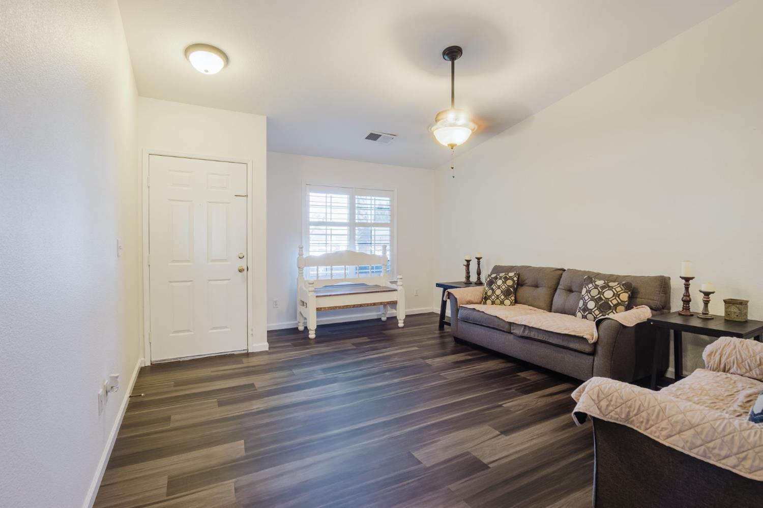 102 S Benicia St, Planada, CA 95365