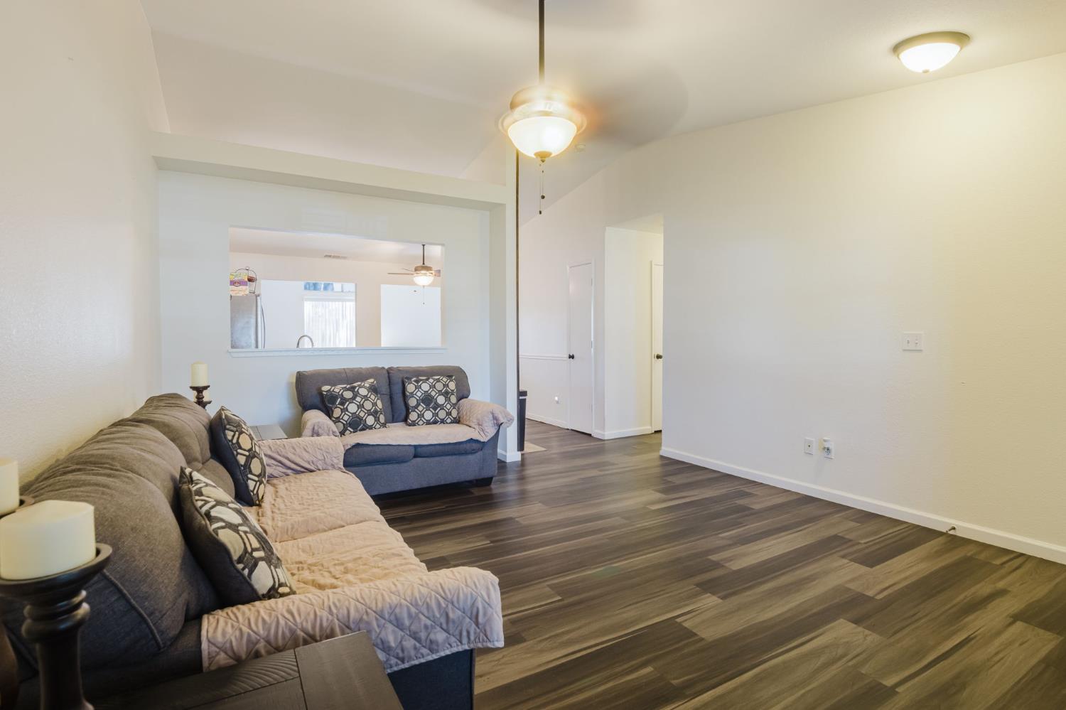 102 S Benicia St, Planada, CA 95365