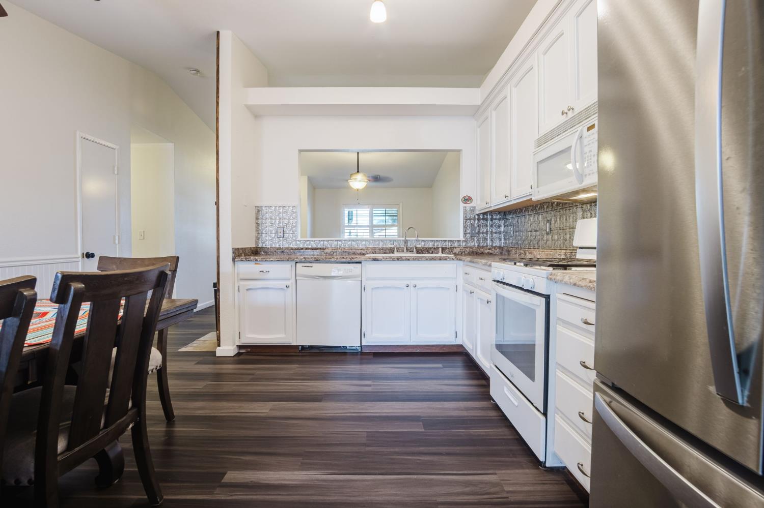 102 S Benicia St, Planada, CA 95365
