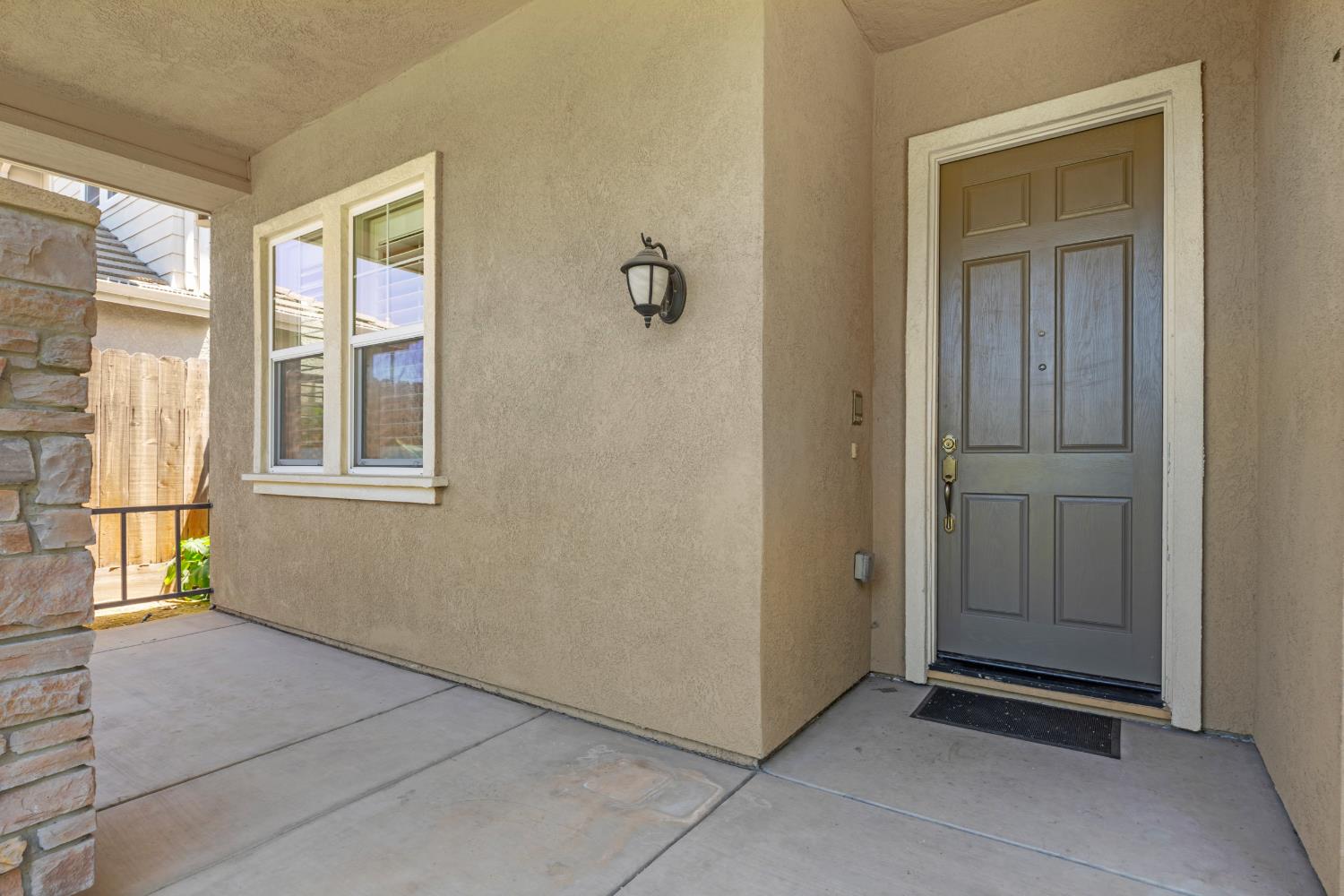 1701 Thomas Ct, Modesto, CA 95355