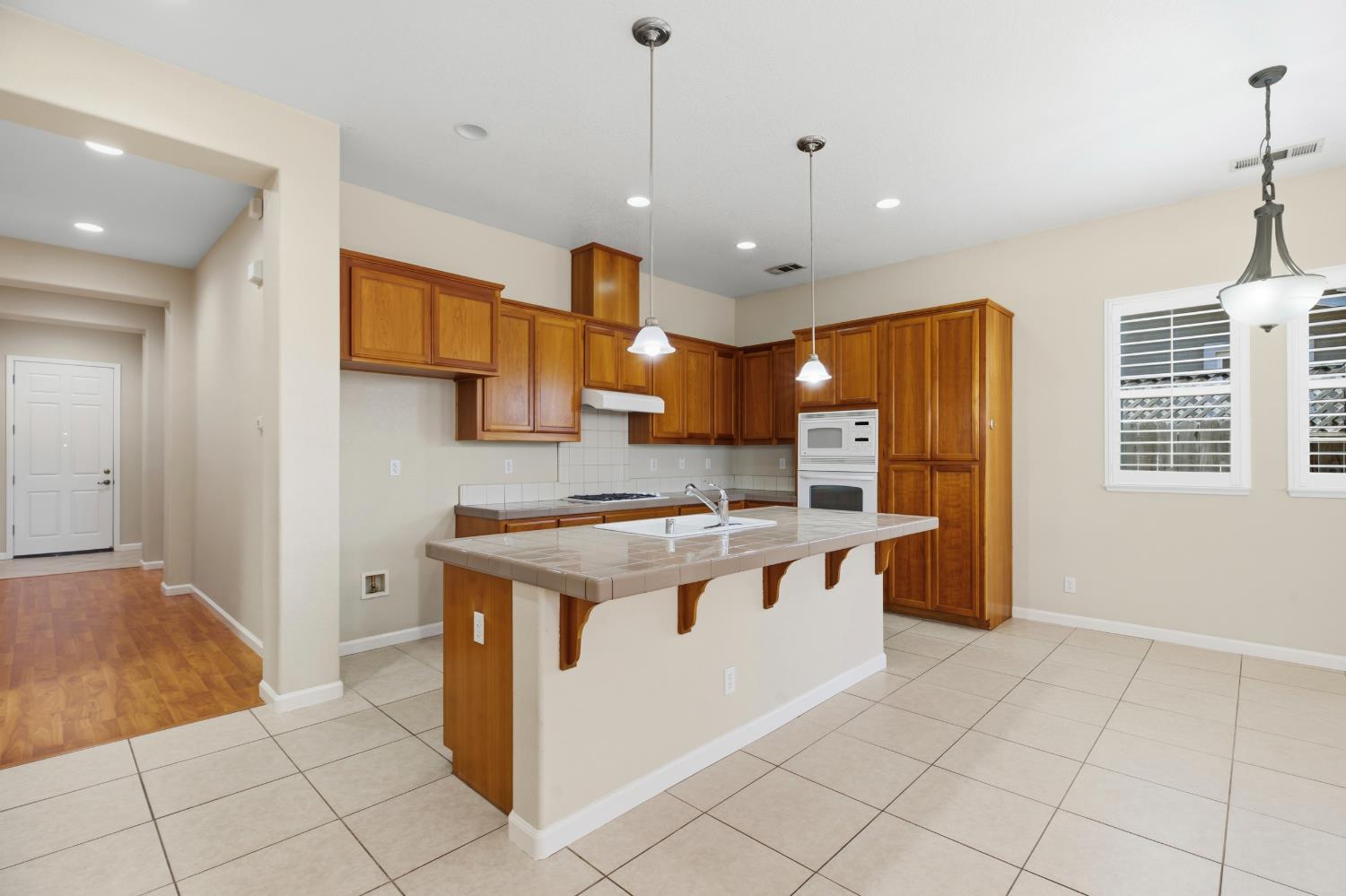 1701 Thomas Ct, Modesto, CA 95355