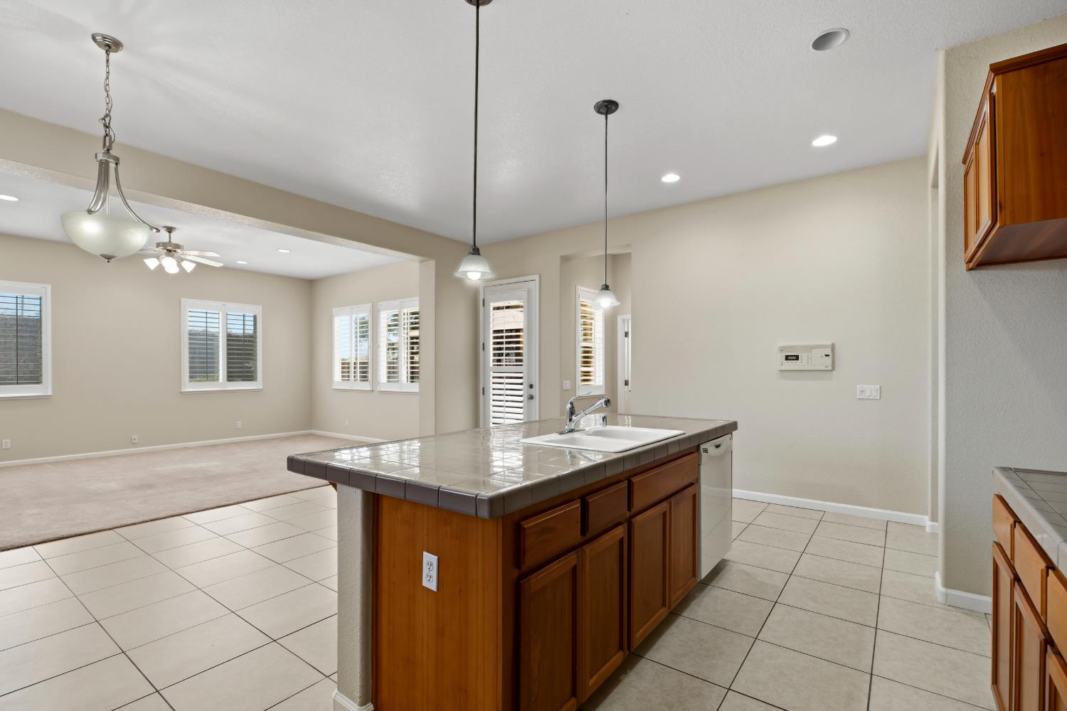 1701 Thomas Ct, Modesto, CA 95355