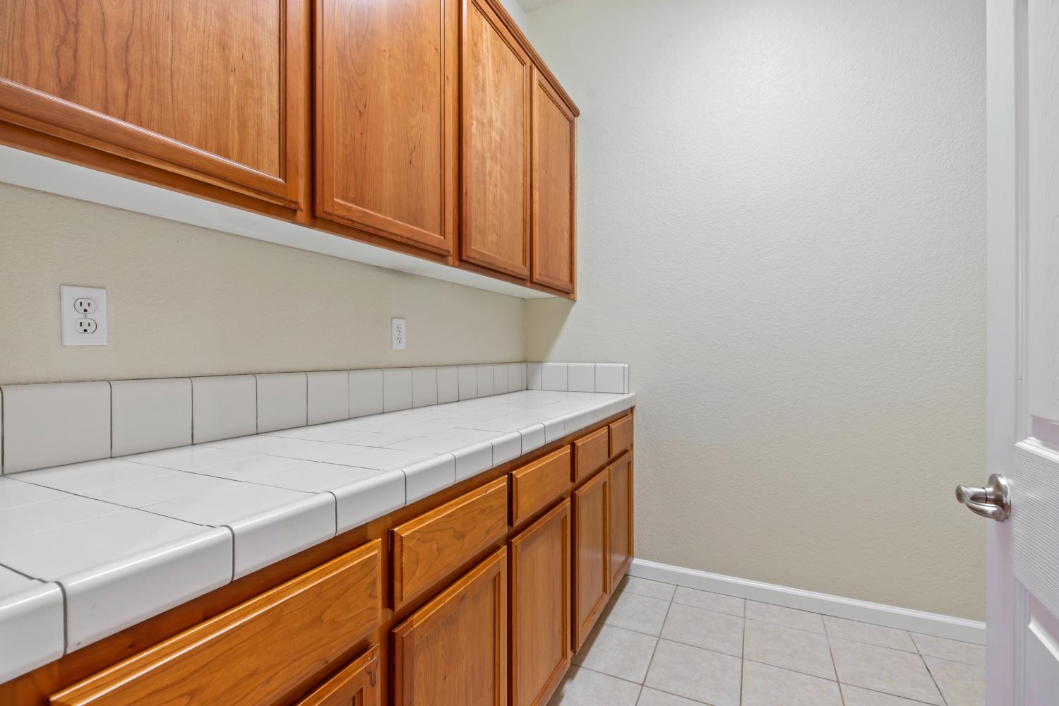 1701 Thomas Ct, Modesto, CA 95355
