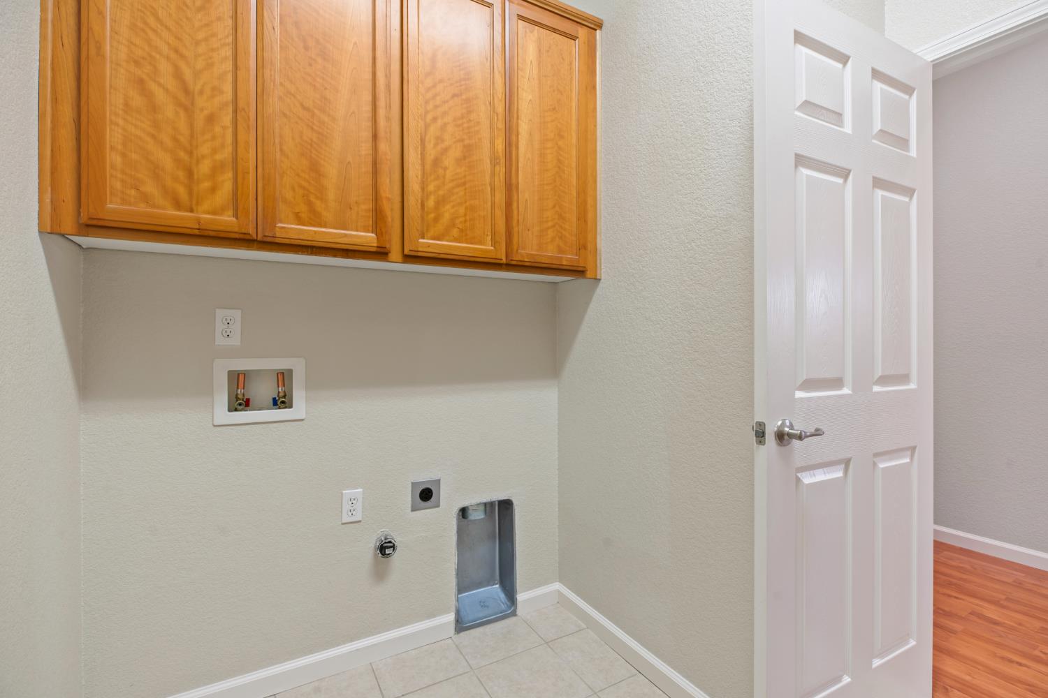 1701 Thomas Ct, Modesto, CA 95355