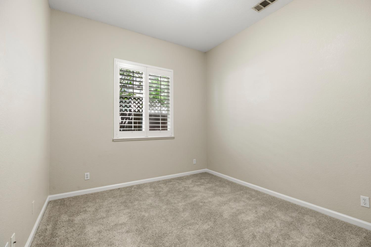 1701 Thomas Ct, Modesto, CA 95355