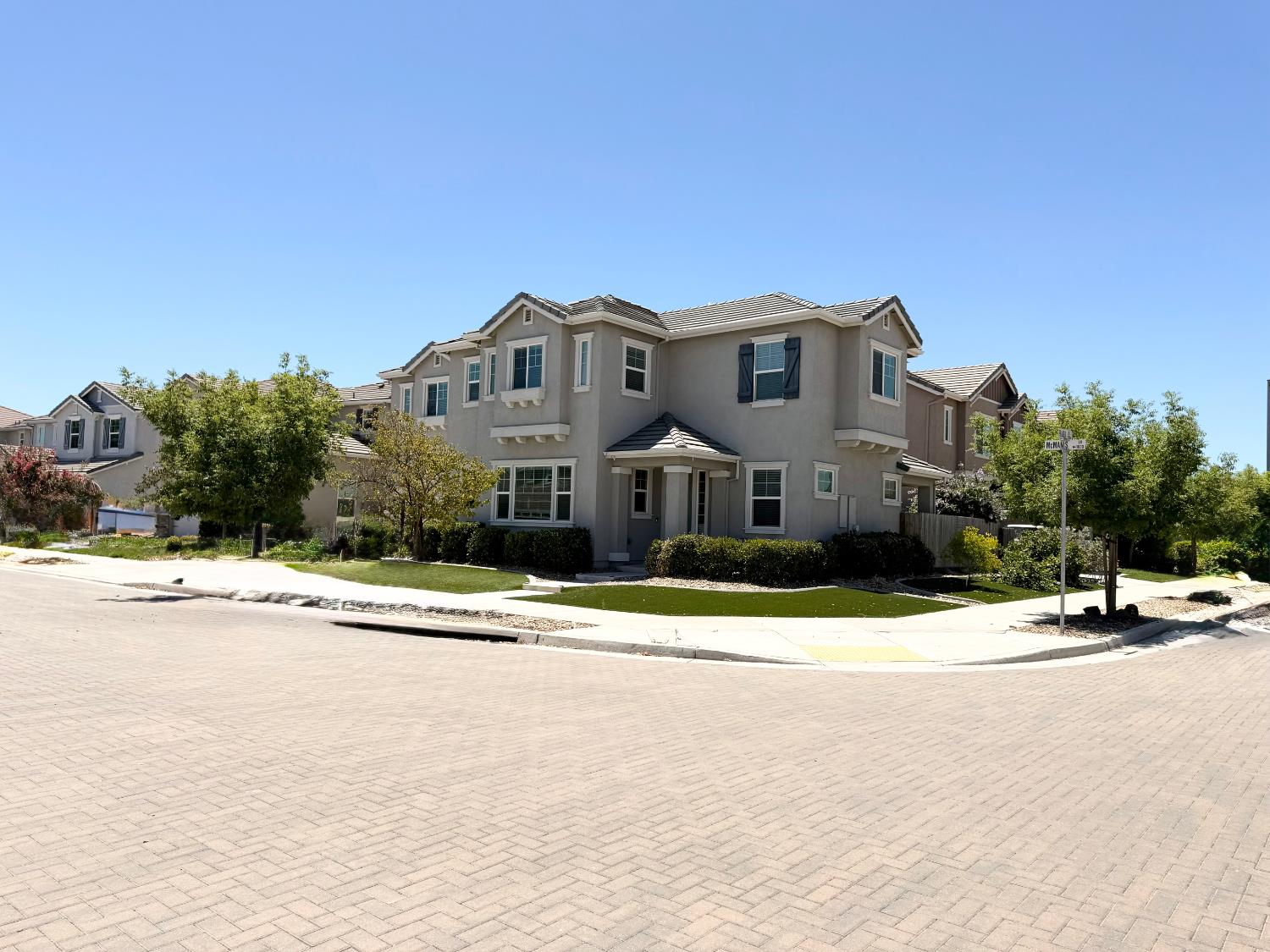 1673 Mcmanis Ln, Ripon, CA 95366