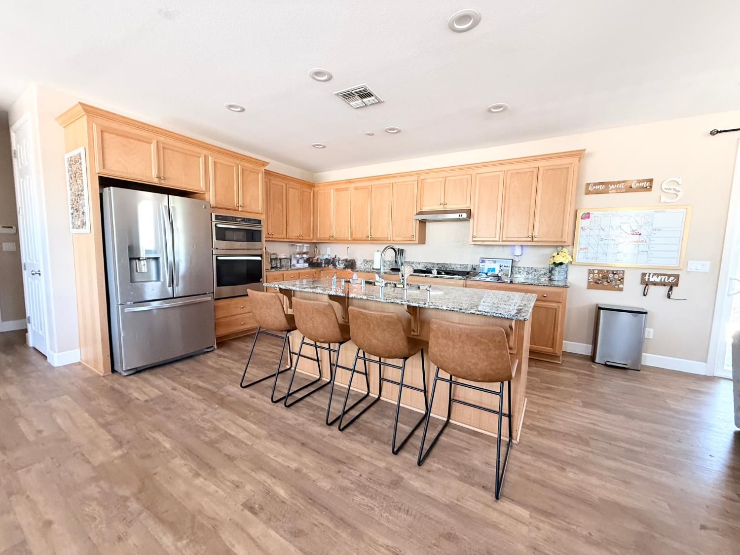 1673 Mcmanis Ln, Ripon, CA 95366