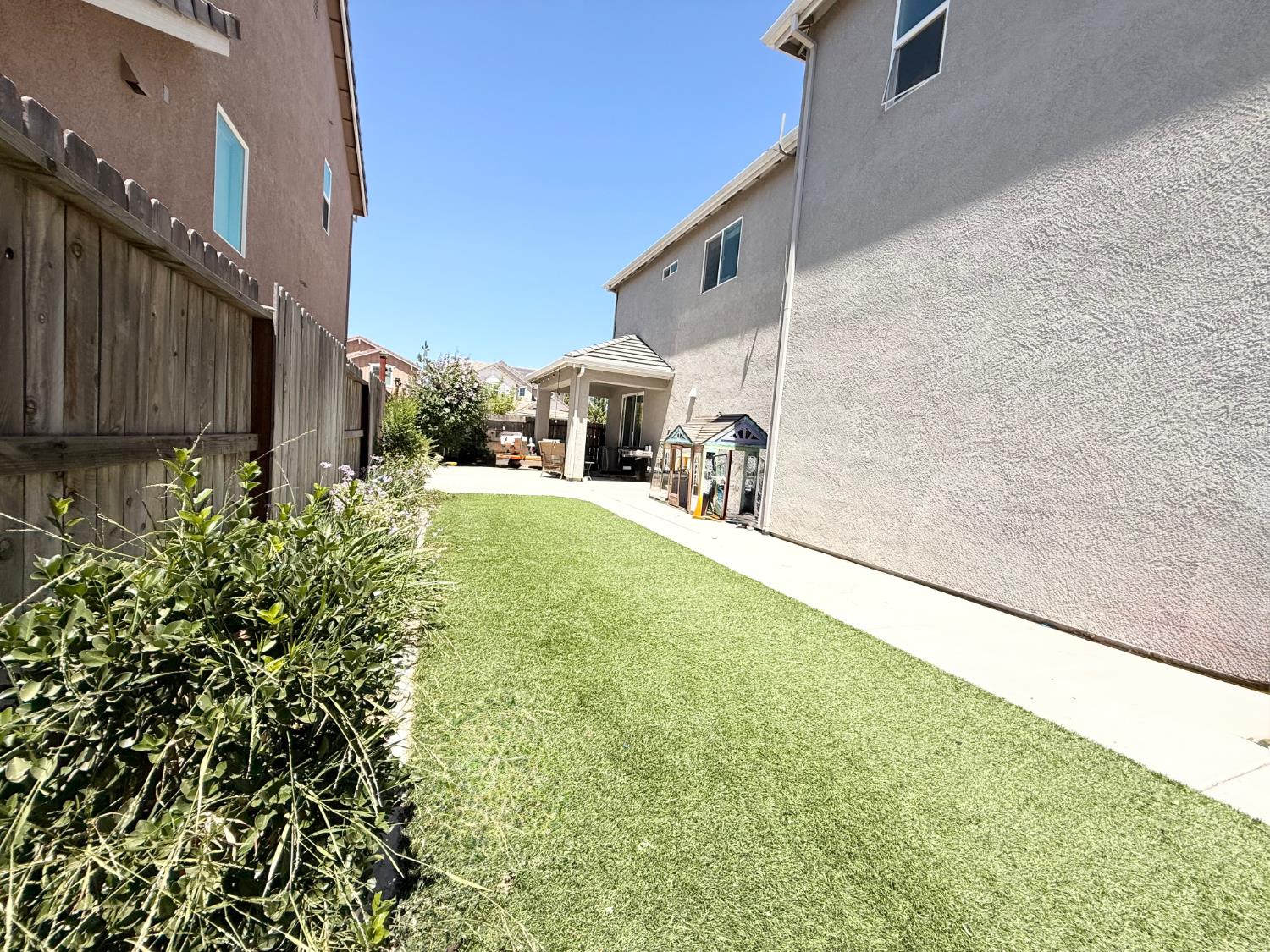 1673 Mcmanis Ln, Ripon, CA 95366