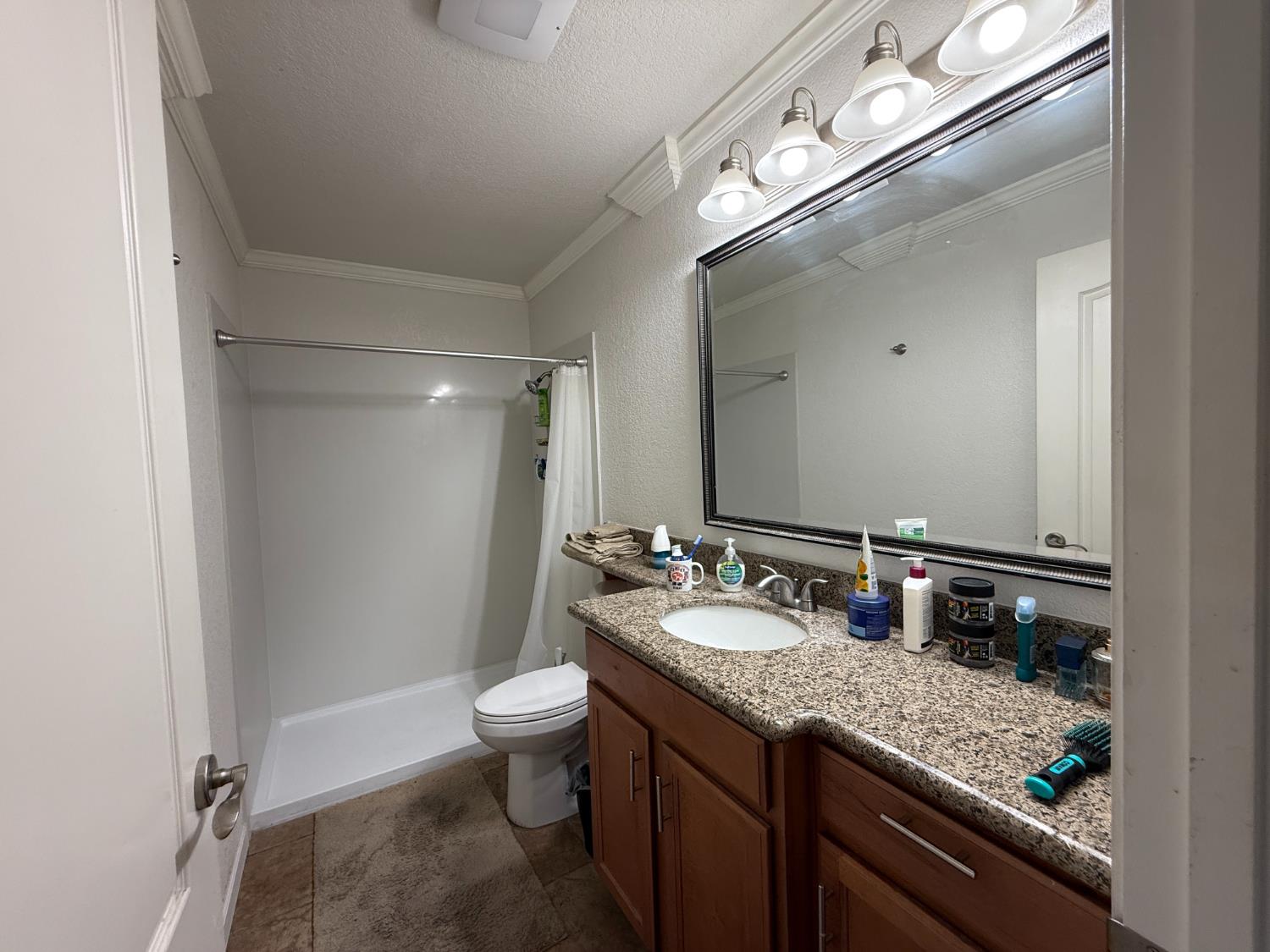 1177 Norwegian Ave #34, Modesto, CA 95350