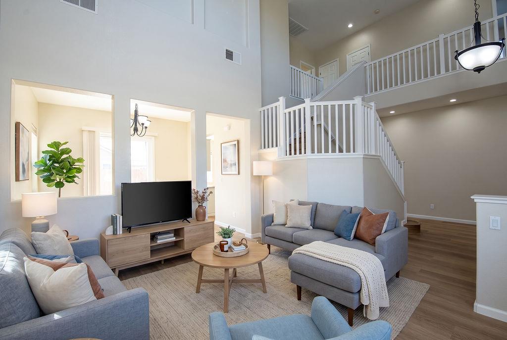 Open Photo