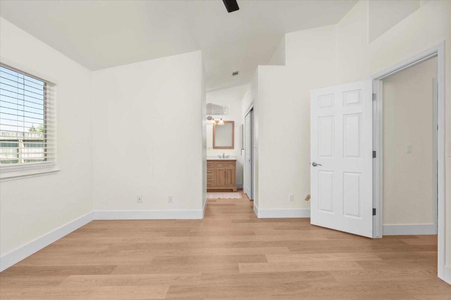 548 Buccaneer Ave, Oakdale, CA 95361