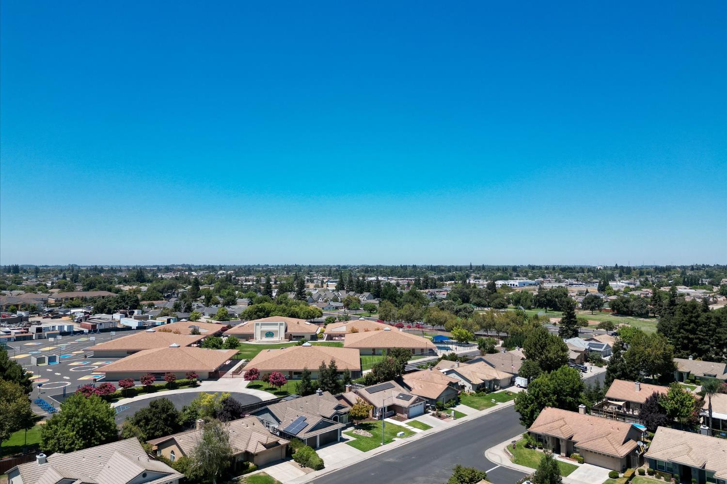 548 Buccaneer Ave, Oakdale, CA 95361