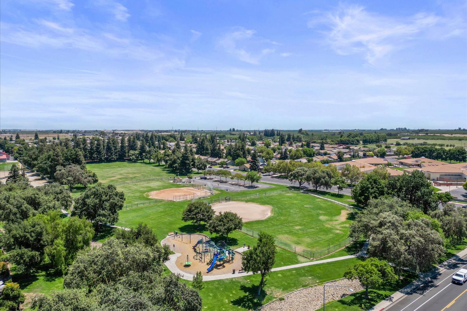 548 Buccaneer Ave, Oakdale, CA 95361