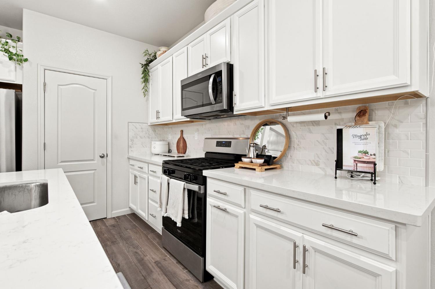 3093 Feather Rd, Manteca, CA 95337